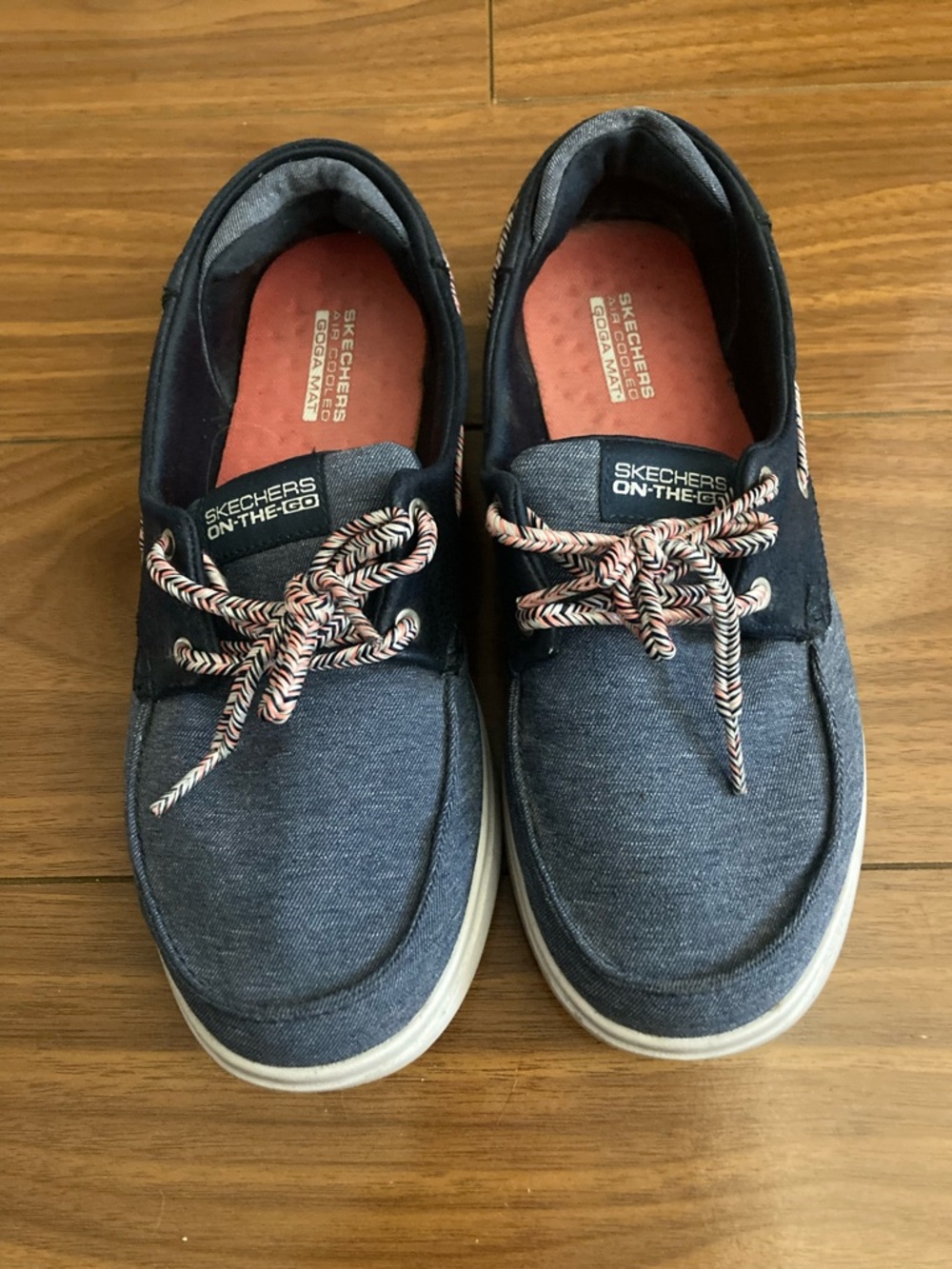 Skechers Men's Navy Canvas Slip-On Loafers with Patterned Laces